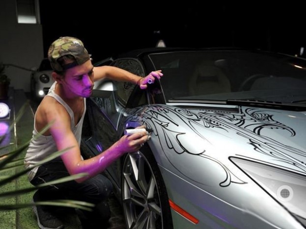 Piszkosul gyönyörű, kézzel festett Lamborghini 7 | Vezess Piszkosul gyönyörű, kézzel festett Lamborghini 7