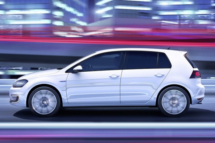 Másfél litert fogyaszt a konnektoros hibrid Golf 8