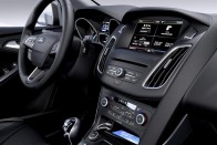 Hivatalos fotókon a megújuló Ford Focus 17