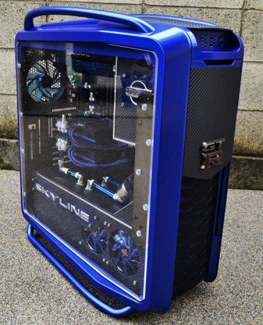 Számítógép Lamborghini-bőrben 10