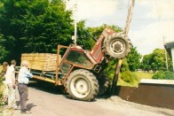 Ha egy traktor beindul, könnyen elszabadul a pokol 6