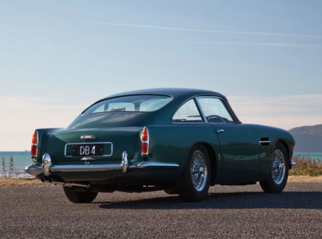 Akár James Bond autója is lehetett volna 10