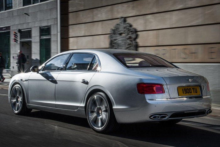 Bentley: kinek erősebbet, kinek gyengébbet 8