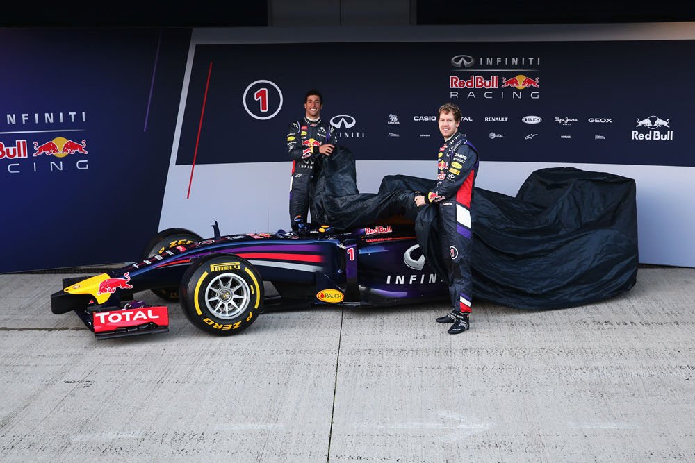 F1: A Red Bull fel is adhatja 8