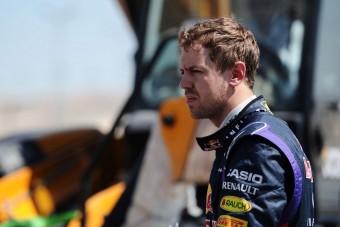 F1: Vettel nem bánja a bahreini küszködést