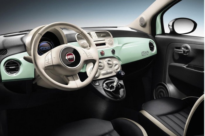 Az anyagok kellemes tapintásúak, férfi ember számára viszont kicsit giccses. 