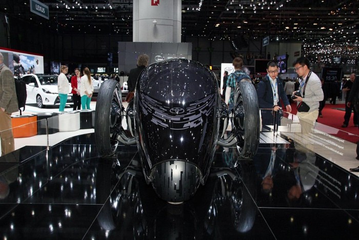 Szívtipró kisautó, és hidrogénezett álmok 12