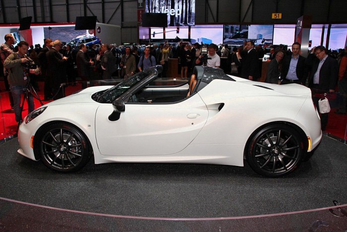 Jövőre jön az Alfa nyitott üstököse 6