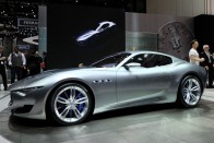 Maserati Alfieri: Vissza a gyökerekhez 22