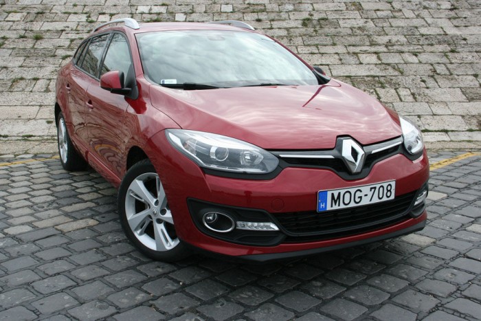 Arcműtét után a másodhegedűs 7 | Vezess Nem húzza el a konkurensek nótáját, de továbbra is megbízhatóan muzsikál a szólisták sarkában.