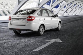 Csinos és ötajtós az új Lada