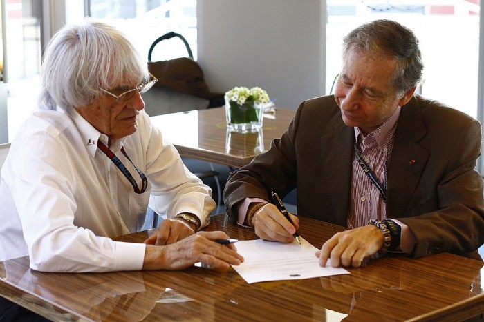 F1: Az FIA Ecclestone mellett áll 3 | Vezess Fotó: Europress