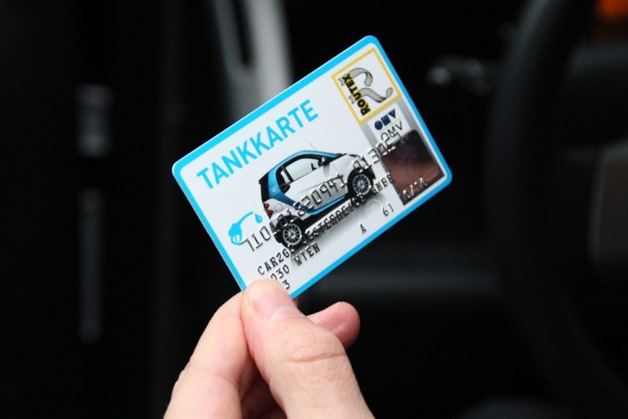 car2go: autóbérlés olcsóbban a taxinál 8 | Vezess 20 percet kapunk ajándékba, ha megtankolunk negyed tank alatt