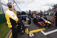 F1: Lavinát indíthat a Red Bull-ügy 54