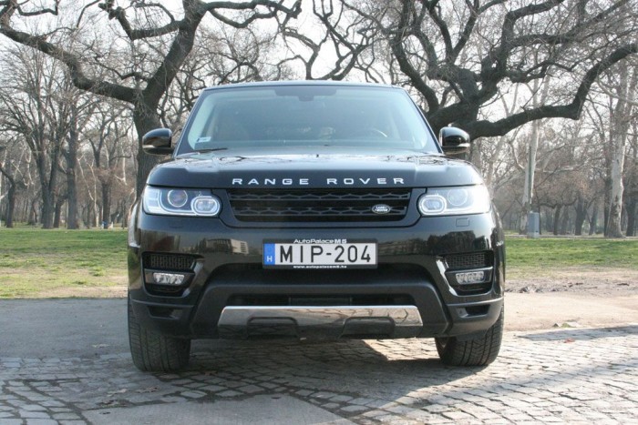 Ön szerint mennyit fogyaszt ez a soktonnás, villámgyors, 300 lóerős szörny? Eláruljuk! Elhiszi?