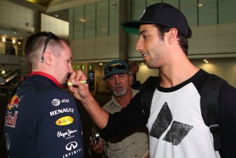 F1: Ricciardót nem törte meg a kizárás