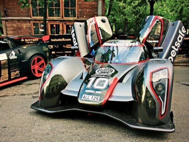 Ferrari ágyúgolyósítva 10