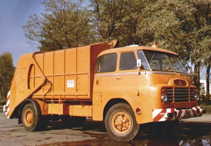 A magyar tűzoltóautó-gyártás büszkesége 4 | Vezess A Csepel D-750-es kukás felépítménnyel