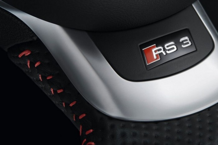 Vérfarkassá válik a győri ferdehátú 6 | Vezess Vérfarkassá válik a győri ferdehátú 6