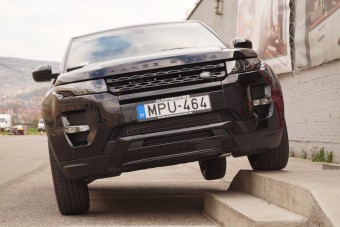 Range Rover KILENC fokozattal