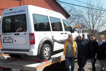 Beteg gyerekeknek segített a Ford