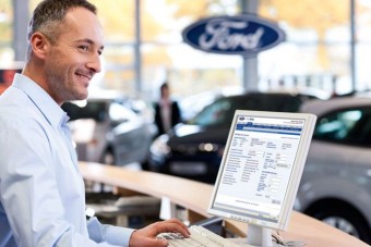 Elektronikus szervizkönyvet vezet be a Ford