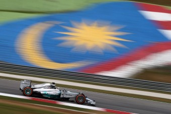 F1: Hamilton és Räikkönen az élen