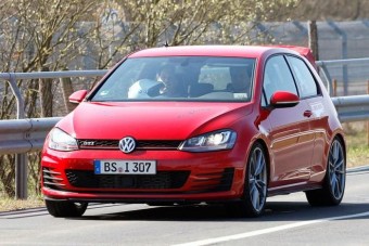 Itt az ultrasportos VW Golf