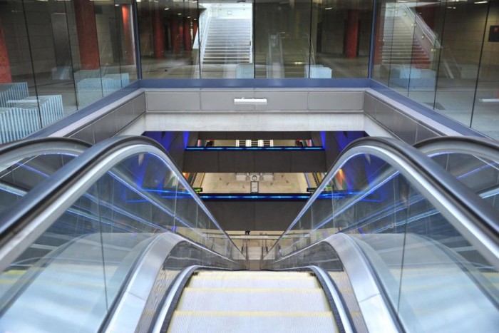 Móricz Zsigmond körtér mozgólépcső