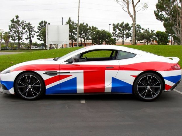 Brit zászlóba öltöztetett hazafi 6