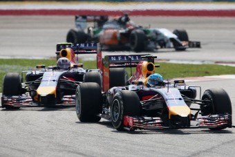 F1: A Renault miatt beteg a Red Bull