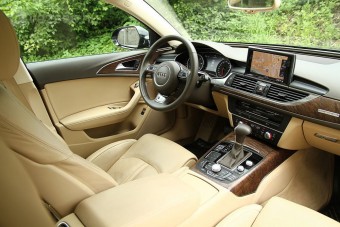 A luxusautók felé fordultak a magyar cégek