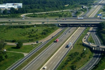 Jöhet az egységes autópályadíj Európában