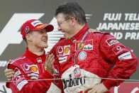 Schumacher csak pillanatokra van magánál 85