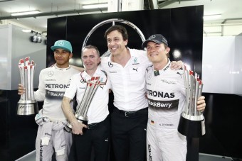 F1: Egyszer kitör a balhé a Mercedesnél