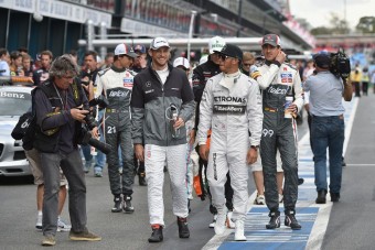 F1: Ájulásig koplalnak a pilóták