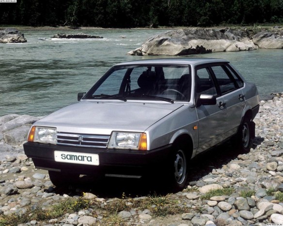 Vízre szállt autójával a részeg ladás 3