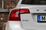 Volvo S60 – A kívánatosra érett svéd 39