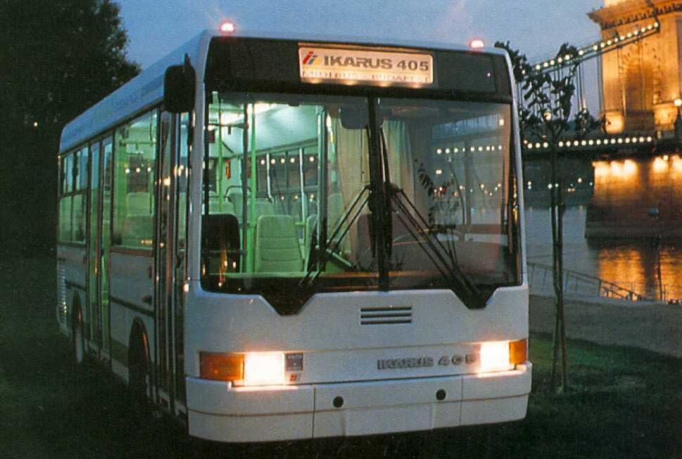 Gyári kép az első Ikarus 405-ösről 1994-ből