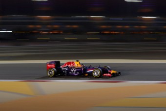 F1: Vettel szenvedett az egyenesekben