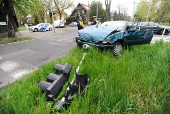 Karamboloztak, aztán taxival menekültek