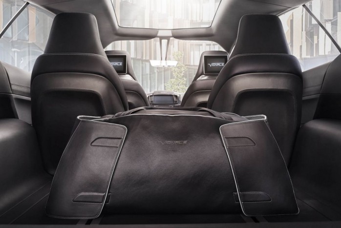 Luxus családi busz a Fordtól 7