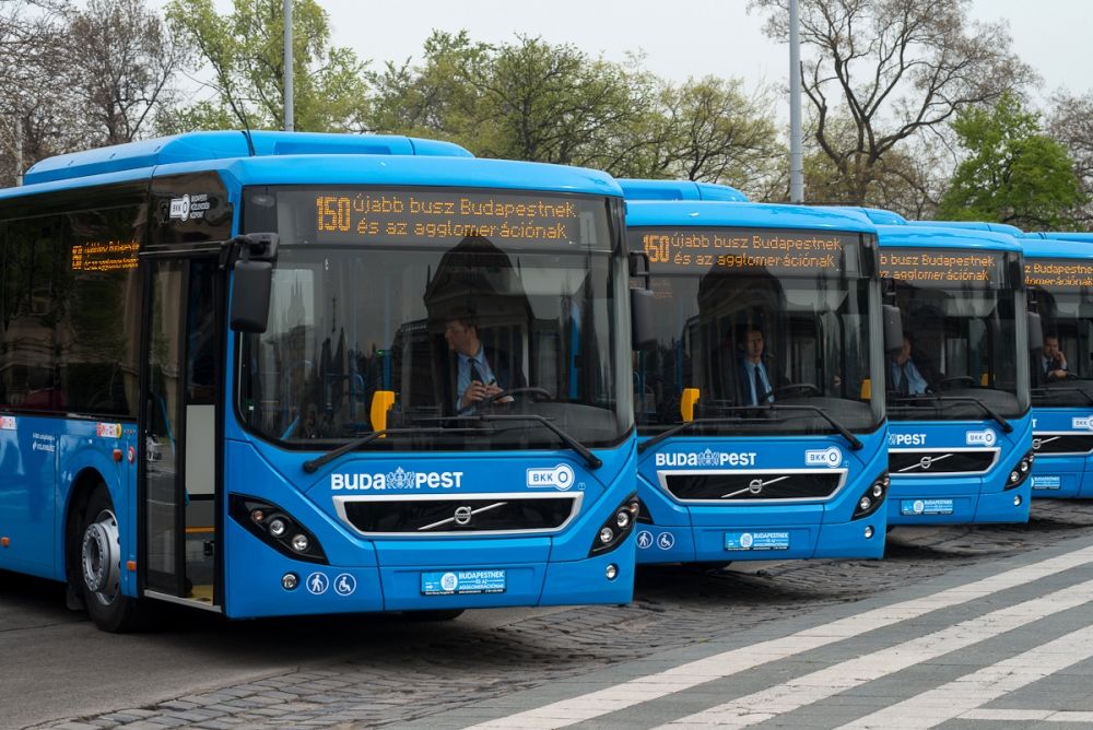 Hibrid buszokat kap Budapest 4