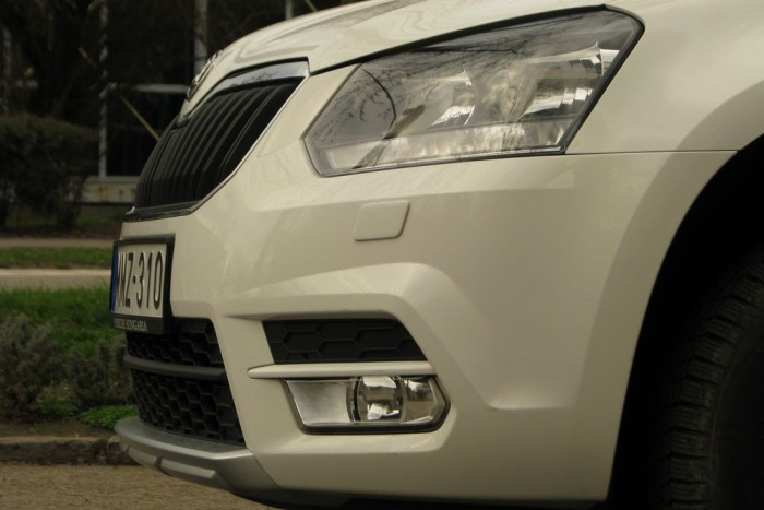 Erről szólt a ráncfelvarrás: modernebb, határozottabb orrot kapott a Yeti.