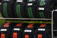 F1: 2015-től fél a Pirelli 4
