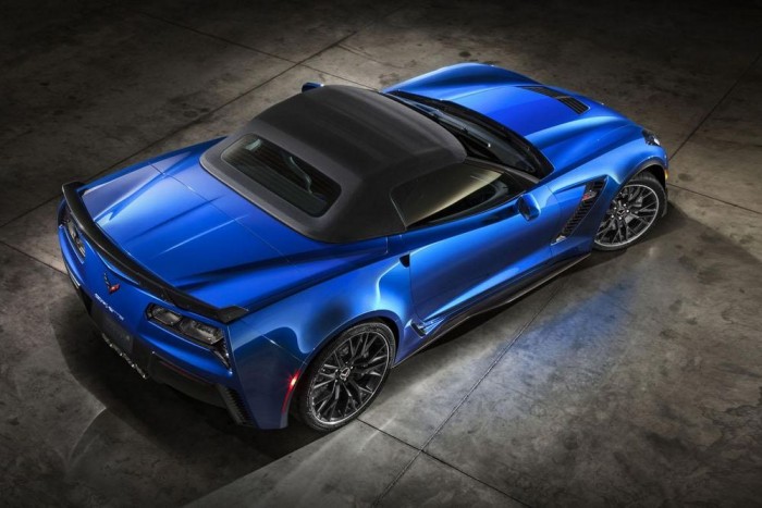 Kabrió, versenypályára 6