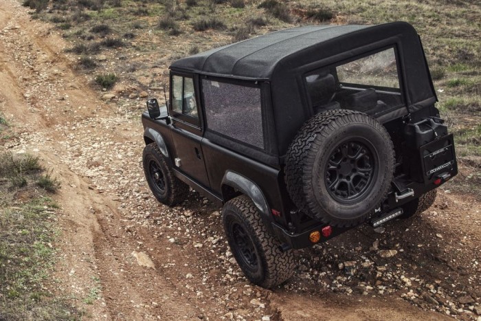 Corvette-motorral zúz a Defender! 6 | Vezess Corvette-motorral zúz a Defender! 6