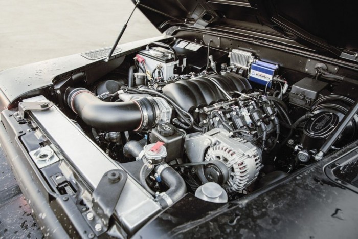 Corvette-motorral zúz a Defender! 11 | Vezess Corvette-motorral zúz a Defender! 11