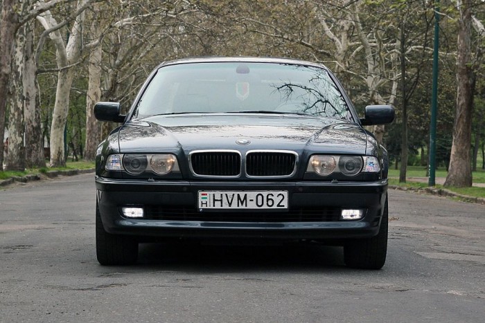 Korosan is kívánatos 6 | Vezess 2001-es, de teljes fényében ragyog