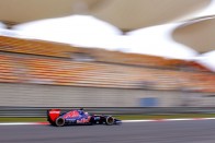 F1: Ricciardo az élen az esőben 35